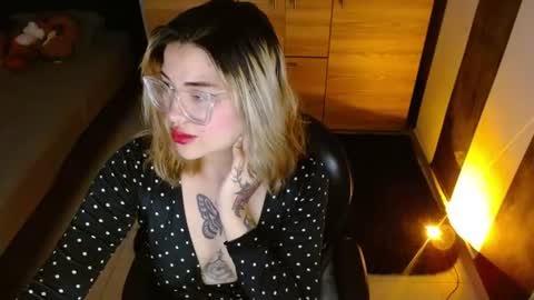 isabella online show from July 2026 10:38:02 PM