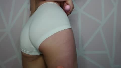 Snapshot of cutesophia11 chatting on February 2025 04:31:01 AM sophia online show from February 2025 04:31:01 AM
