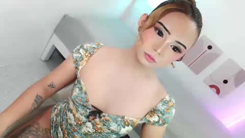 Snapshot of cutevera166 chatting on May 2026 10:17:02 PM Vera online show from May 2026 10:17:02 PM
