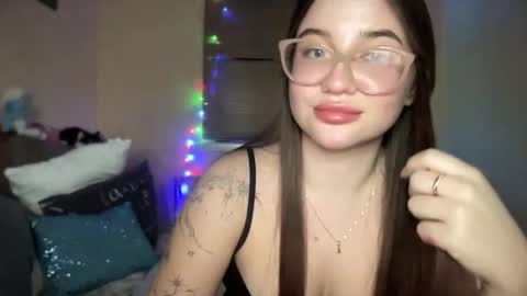 CuteAnn online show from November 2025 06:52:02 PM