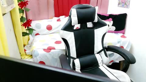 Snapshot of cuteychub chatting on January 2026 02:21:02 PM cuteychub online show from January 2026 02:21:02 PM