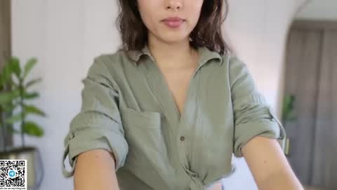 Snapshot of cutie18_angel chatting on May 2026 09:09:02 PM angela online show from May 2026 09:09:02 PM