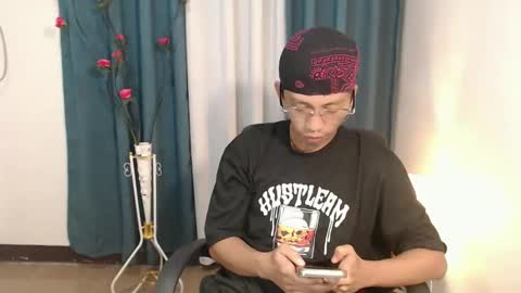 Snapshot of cutie_mico chatting on March 2026 11:43:02 AM cutie_mico online show from March 2026 11:43:02 AM