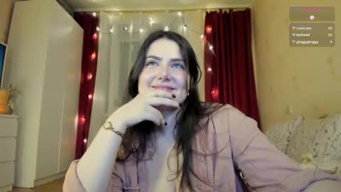 Pearl online show from October 2025 03:13:01 PM