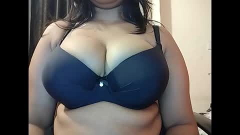 Snapshot of cutie_ruhi chatting on February 2026 08:35:01 PM Ruhii online show from February 2026 08:35:01 PM