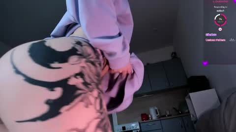 Kira online show from April 2026 06:36:01 AM