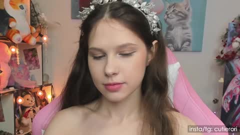 Rori  Instagram cutierori  online show from January 2025 07:11:01 AM