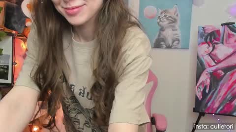 Rori  Instagram cutierori  online show from February 2025 08:37:02 AM