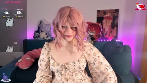Snapshot of cutiesue chatting on December 2024 12:23:01 AM CutieSue online show from December 2024 12:23:01 AM