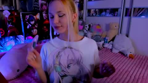 Nora online show from April 2026 08:57:02 PM