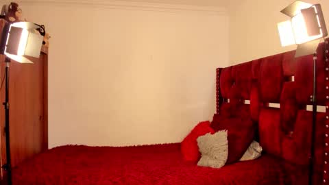 Snapshot of cyber_novaa chatting on December 2025 06:46:02 PM CYBER NOVAA online show from December 2025 06:46:02 PM