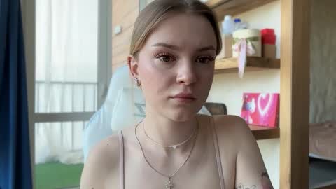 Im Emi streaming with my friend Reyna today online show from May 2026 02:24:02 PM