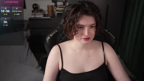 Snapshot of cybersamuraii chatting on May 2026 08:15:01 PM Helen Blossom online show from May 2026 08:15:01 PM