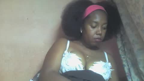 Snapshot of cynthia9794 chatting on April 2026 04:01:01 PM Cynthia9794 online show from April 2026 04:01:01 PM