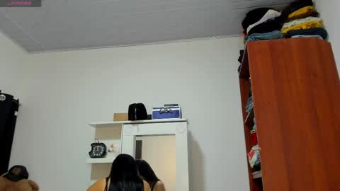 Snapshot of cynthiawatson_ chatting on April 2026 12:11:02 PM Cynthia online show from April 2026 12:11:02 PM