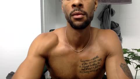 Snapshot of d33d667696 chatting on October 2025 06:15:02 PM Dday2 online show from October 2025 06:15:02 PM