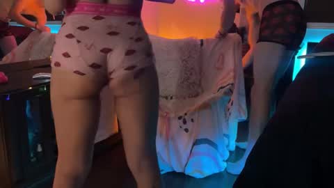 Snapshot of d3luluxx chatting on December 2025 10:57:02 AM d3luluxx online show from December 2025 10:57:02 AM