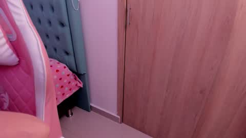 darling online show from November 2025 06:58:01 AM