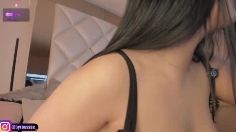 Snapshot of d_kimrouse_h chatting on May 2026 04:21:01 AM Kim online show from May 2026 04:21:01 AM