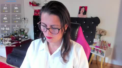 Mia  online show from February 2025 08:31:02 PM