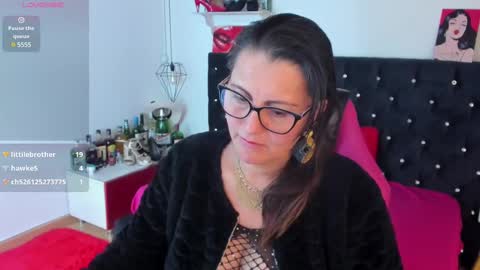 Mia  online show from March 2025 07:38:01 PM