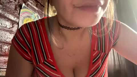 Snapshot of dabqueen_1994 chatting on March 2026 06:11:02 PM dabqueen_1994 online show from March 2026 06:11:02 PM