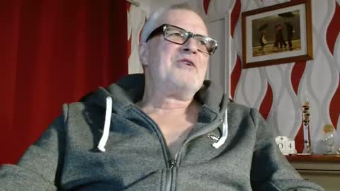 Brian ... online show from February 2026 09:09:02 PM