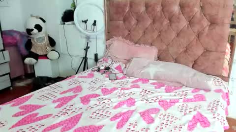 Snapshot of daddy_lil_bitch chatting on February 2026 12:49:01 AM Ashley and Mike online show from February 2026 12:49:01 AM