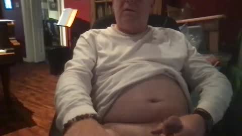 Snapshot of daddycok4 chatting on January 2025 01:42:01 PM DaddyCok4 online show from January 2025 01:42:01 PM
