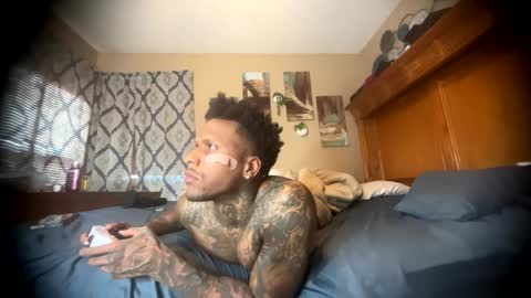 Snapshot of daddyjanimal chatting on May 2026 01:29:01 PM sexy tatted king bbc online show from May 2026 01:29:01 PM