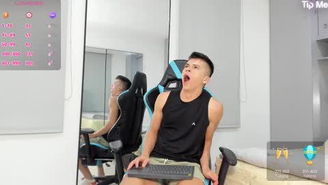 Snapshot of daddyrich4u chatting on September 2025 02:57:01 AM daddyrich4u online show from September 2025 02:57:01 AM