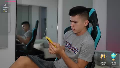 Snapshot of daddyrich4u chatting on June 2026 12:15:01 PM daddyrich4u online show from June 2026 12:15:01 PM