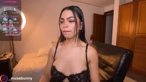 Sophie online show from October 2025 02:09:01 AM