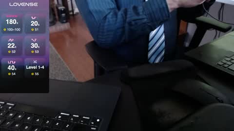Snapshot of dadssecret69 chatting on April 2026 01:27:02 PM DadsSecret online show from April 2026 01:27:02 PM