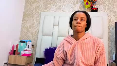 Snapshot of daffnelewis chatting on February 2026 11:14:02 AM daffnelewis online show from February 2026 11:14:02 AM