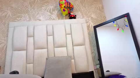Snapshot of daffnelewis chatting on February 2026 11:25:02 AM daffnelewis online show from February 2026 11:25:02 AM
