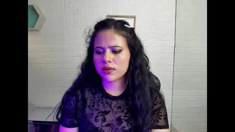 Snapshot of dafne_cleo chatting on September 2025 09:37:02 PM Dafne online show from September 2025 09:37:02 PM