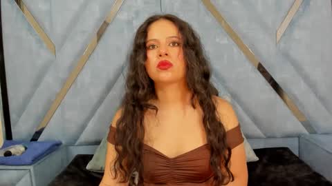 Snapshot of dafne_cleo chatting on September 2025 10:35:01 PM Dafne online show from September 2025 10:35:01 PM
