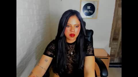 Snapshot of dafne_cleo chatting on September 2025 03:32:02 AM Dafne online show from September 2025 03:32:02 AM