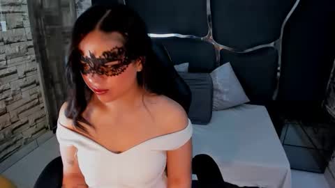 Snapshot of dafne_cleo chatting on October 2025 04:57:02 AM Dafne online show from October 2025 04:57:02 AM