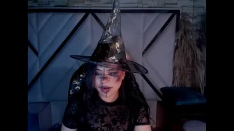 Snapshot of dafne_cleo chatting on November 2025 06:15:02 AM Dafne online show from November 2025 06:15:02 AM