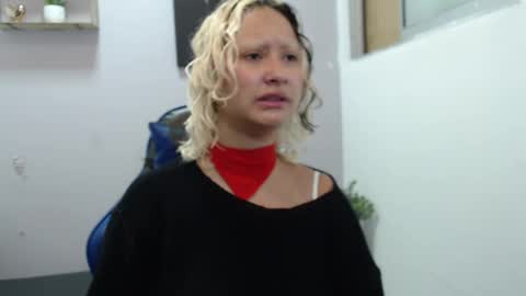 Dafne online show from April 2026 12:50:02 PM