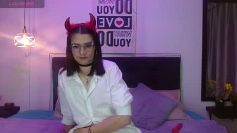 dafne_xx_ online show from October 2025 01:55:01 PM