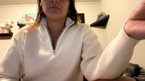 Snapshot of dafnecloutier chatting on January 2025 12:56:01 PM Dafne 27 Cory-24 online show from January 2025 12:56:01 PM