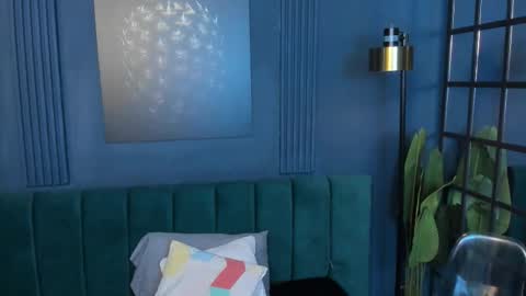 Dahiane Connor online show from December 2025 11:30:02 AM