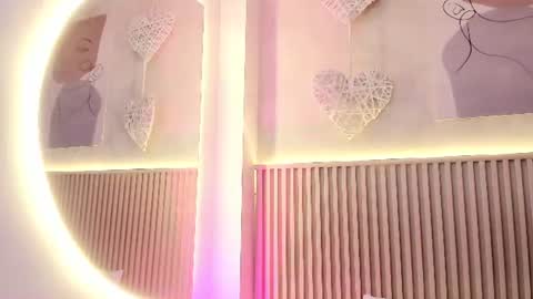 Snapshot of daiana_curly chatting on July 2026 08:02:01 PM Daiana online show from July 2026 08:02:01 PM