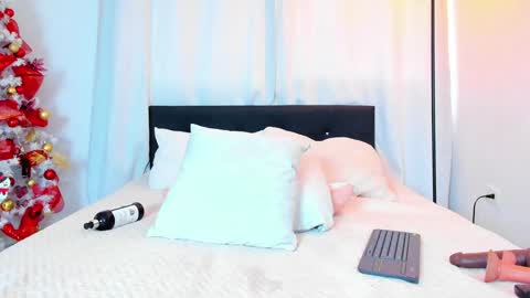 Daila Smith  online show from January 2025 07:18:02 PM