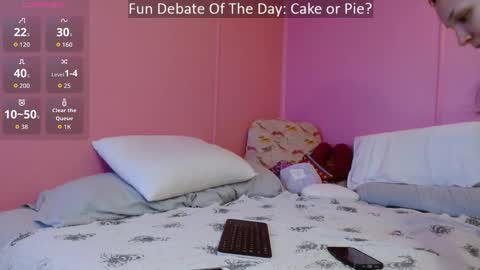 Snapshot of dainty_heart chatting on May 2026 05:49:01 AM online show from May 2026 05:49:01 AM