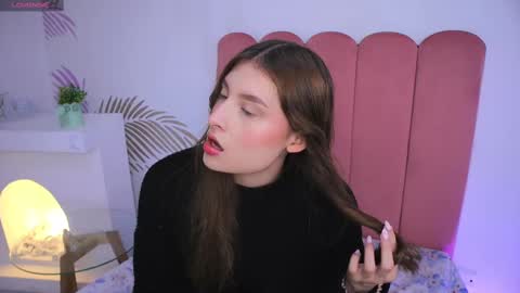 Lauren            online show from February 2025 12:14:02 PM