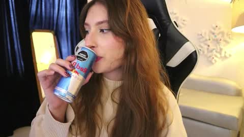 Lauren            online show from December 2025 02:15:01 PM